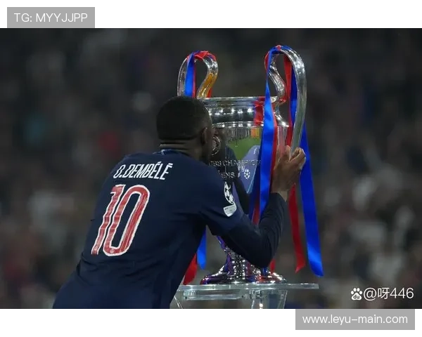 登贝莱获金球奖，上赛季进球35粒助攻16次